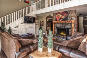 Tis Holiday Haus